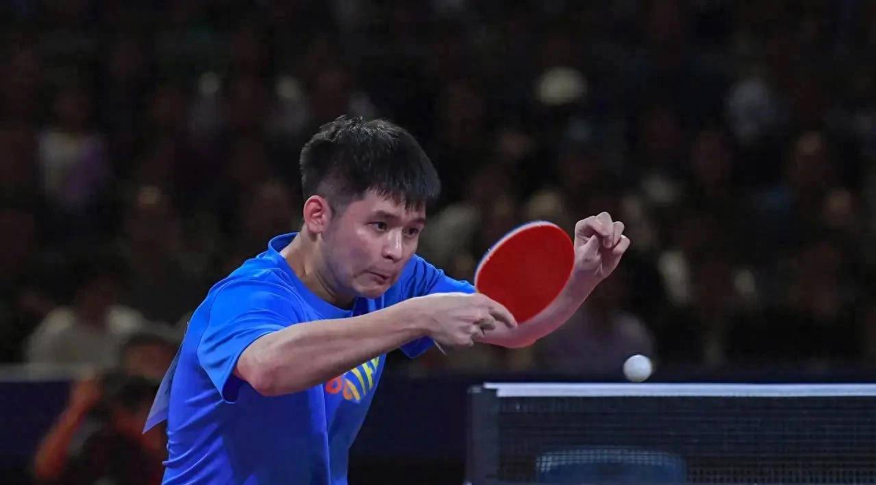 坦在亚洲足 坦在亚洲足