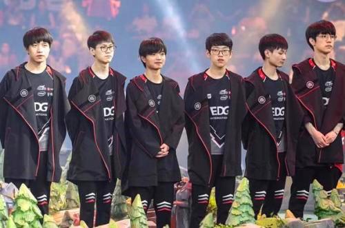 作为湖人半 作为湖人半